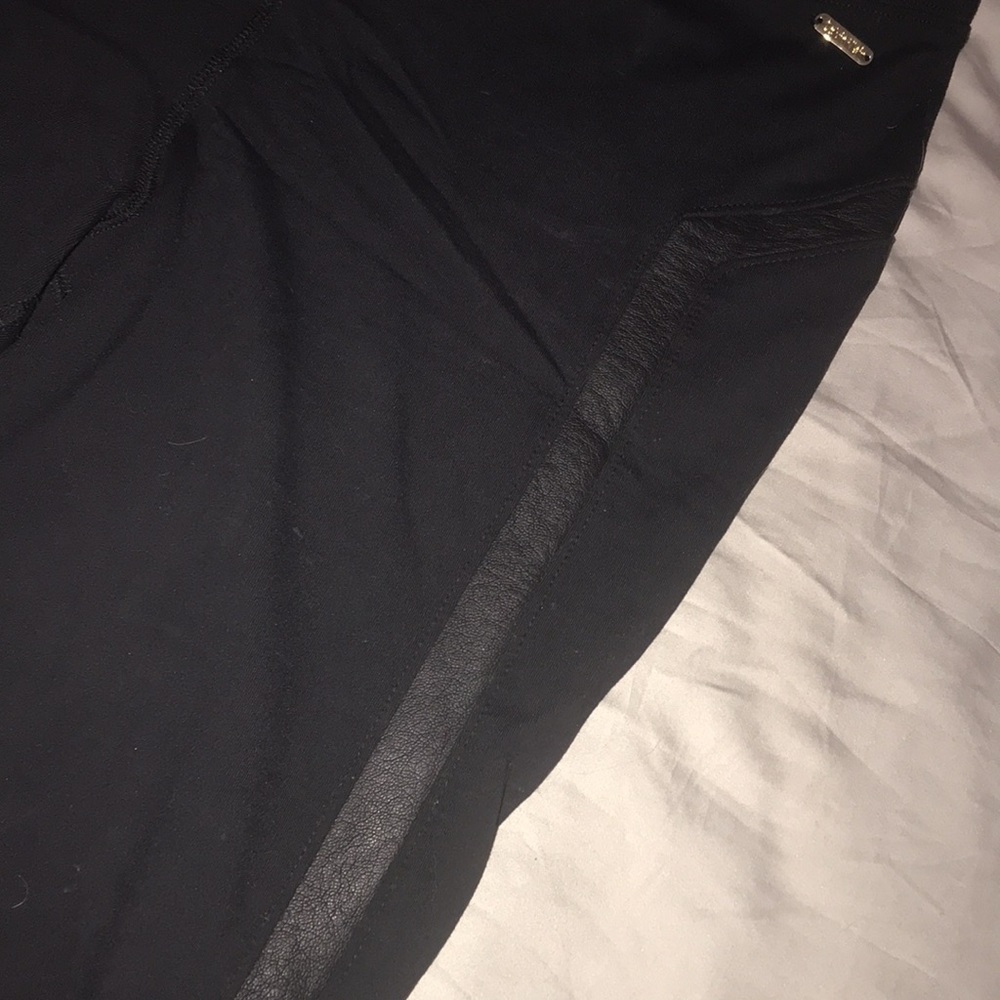 Medium Calvin Klein black leggings w/faux leather tux stripe down legs. See desc - Picture 4 of 8